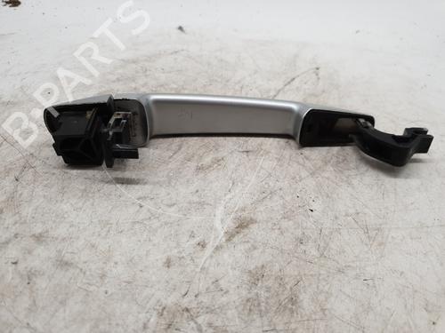 Used Rear left exterior door handle Rear left exterior door handle PEUGEOT 407 SW (6E_, 6D_) 2.0 HDi 135 (136 hp) 22869387 22869387