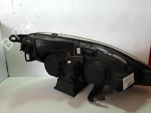 Left headlight PEUGEOT 607 (9D, 9U) 3.0 V6 24V | BP22881846C28 