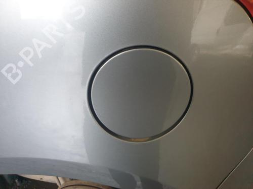 Używane Klapa wlewu paliwa SUZUKI SWIFT III (MZ, EZ) 1.3 DDiS (RS413D) (75 hp) 30863352