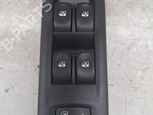 Used Left front window switch Left front window switch RENAULT CLIO III (BR0/1, CR0/1) 1.5 dCi (75 hp) 32440687 32440687