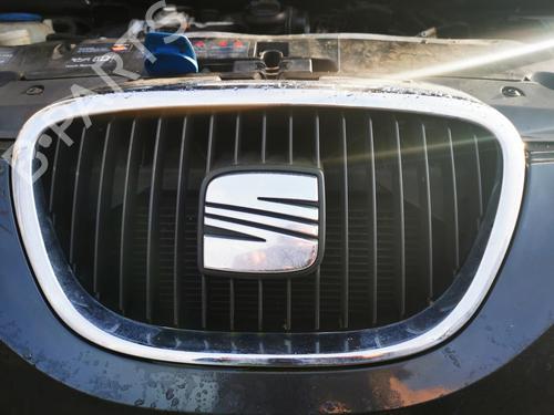 Used Grille SEAT ALTEA XL (5P5, 5P8) 1.9 TDI (105 hp) 22882104