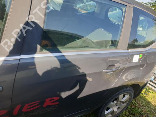 Used Left rear door PEUGEOT 5008 (0U_, 0E_) 1.6 HDi (110 hp) 29012757