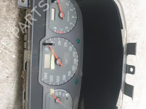 Used Instrument cluster Instrument cluster 31669375 31669375