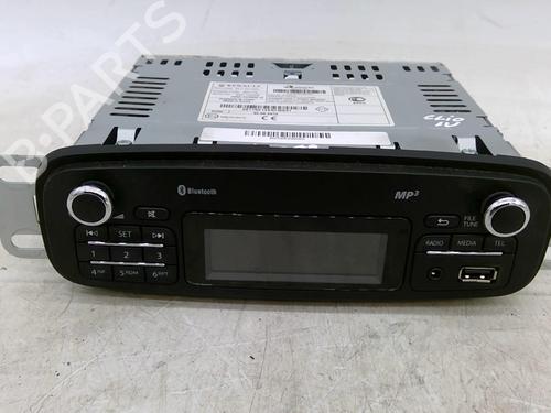 Used Radio RENAULT CLIO IV (BH_) 1.5 dCi 90 (90 hp) 22886051