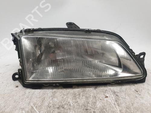 Used Right headlight Right headlight PEUGEOT 306 Hatchback (7A, 7C, N3, N5) 1.9 D (69 hp) 24501411 24501411