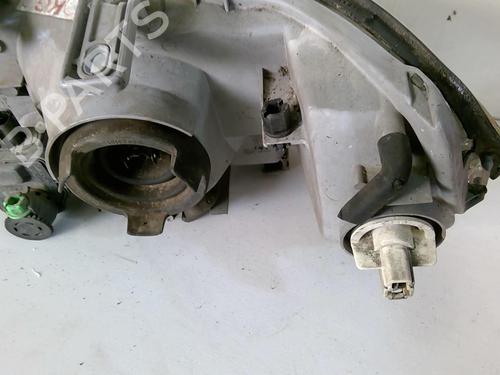 Used Right headlight HONDA CIVIC VI Aerodeck (MB, MC) 1.5 16V (MB9) (114 hp) 25842577
