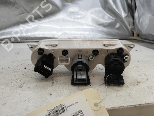 Used Climate control Climate control FORD FOCUS I (DAW, DBW) 1.8 Turbo DI / TDDi (90 hp) 22867718 22867718