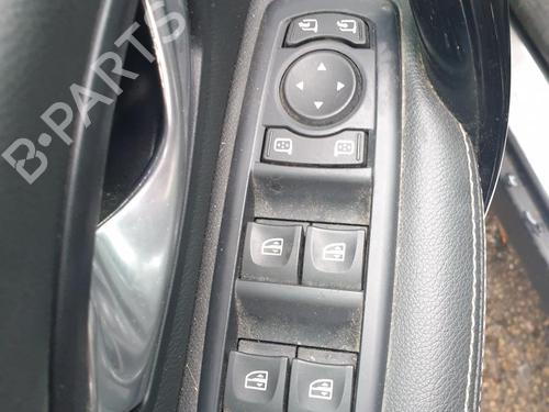 Used Left front window switch RENAULT LAGUNA III (BT0/1) 2.0 dCi (BT07, BT0J, BT14, BT1A, BT1S) (131 hp) 31388038