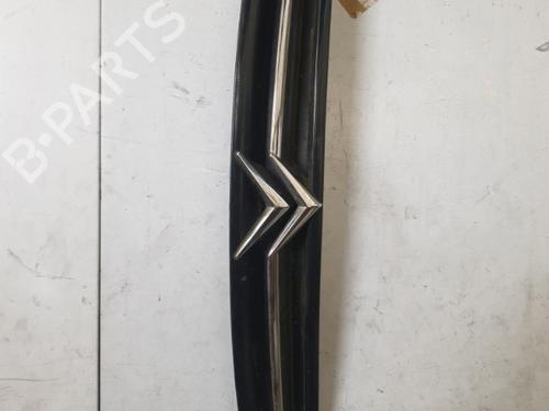 Used Grille CITROËN XSARA PICASSO (N68) 1.8 16V (115 hp) 22873951