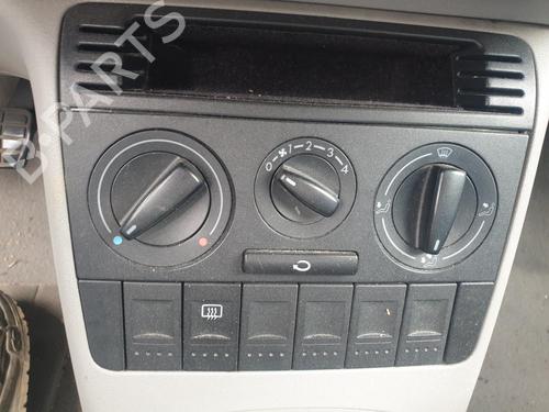 Used Climate control Climate control 38058704 38058704