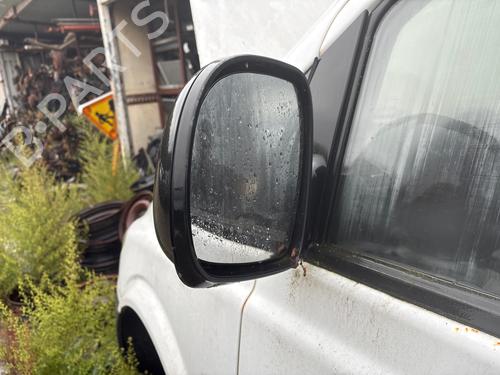 Retrovisor izquierdo Retrovisor izquierdo MERCEDES-BENZ VITO / MIXTO Van (W639) 111 CDI (639.601, 639.603, 639.605) (109 hp) 39728544 39728544