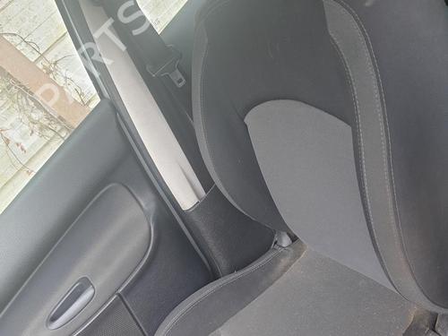 Right front seat PEUGEOT 206 Hatchback (2A/C) 1.4 HDi eco 70 8846QG