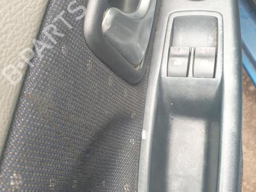 Left front window switch RENAULT CLIO II (BB_, CB_) 1.2 16V (BB05, BB0W, BB11, BB27, BB2T, BB2U, BB2V, CB05,... | BP28113177I27 