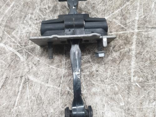 hingedoor-check-strap-citroen-c4-grand-picasso-ii-da_-de_-2013-25407314 main image