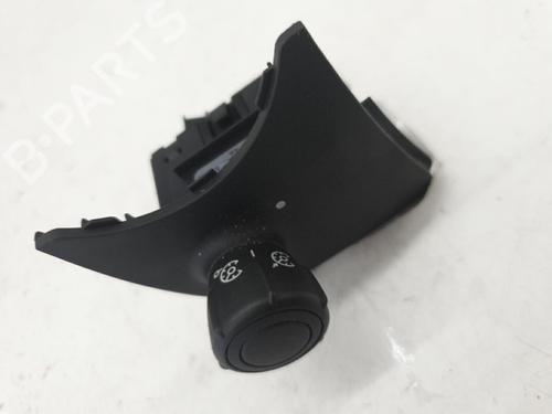 Used Switch Switch RENAULT GRAND SCÉNIC II (JM0/1_) 1.9 dCi (JM0G, JM12, JM1G, JM2C) (120 hp) 22868197 22868197