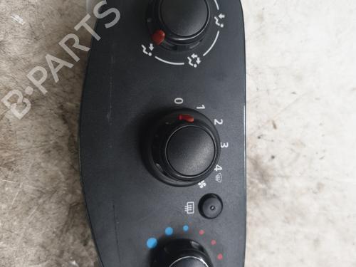 Interior roof light DACIA SANDERO II 1.0 SCe 75 (B8JC, B8JD, B8NC) | BP29142682I8 