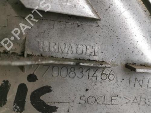 Used Left front indicator Left front indicator RENAULT MEGANE Scenic (JA0/1_) 1.6 e (JA0F) (90 hp) 22870427 22870427
