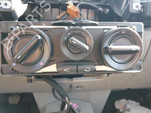 Commande Chauffage VW NEW BEETLE (9C1, 1C1) 1.4 (75 hp) 26020627