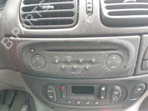 Autoradio für RENAULT SCÉNIC I MPV (JA0/1_, FA0_) 1.6 (JA00, JA16, JA15, JA19, JA1V, JA2B, JA2C, JA0B,... (107 hp) 28133553