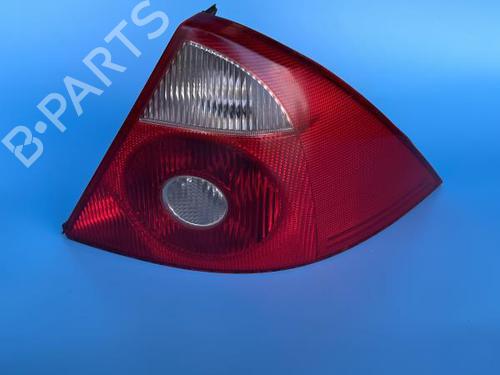 Used Right taillight FORD MONDEO III (B5Y) 2.0 TDCi (130 hp) 22886685