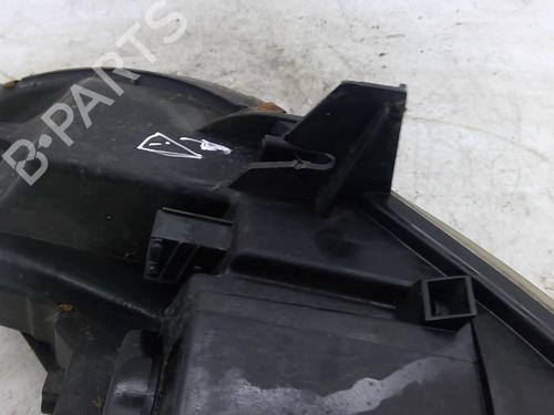 Used Right headlight PEUGEOT 407 (6D_) 2.0 HDi 135 (6DRHRH, 6DRHRE, 6DRHRG, 6DRHRJ) (136 hp) 24421270