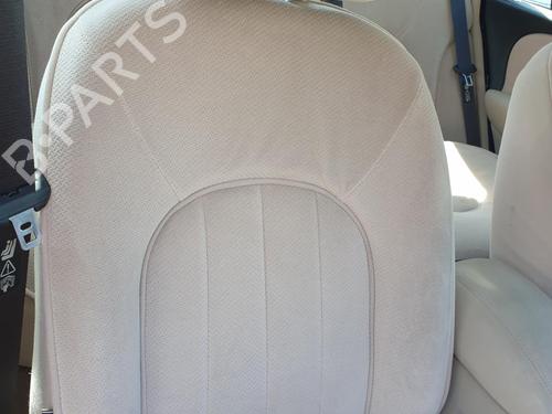 Used Right front seat Right front seat ROVER 75 (RJ) 2.0 V6 (150 hp) 26008242 26008242