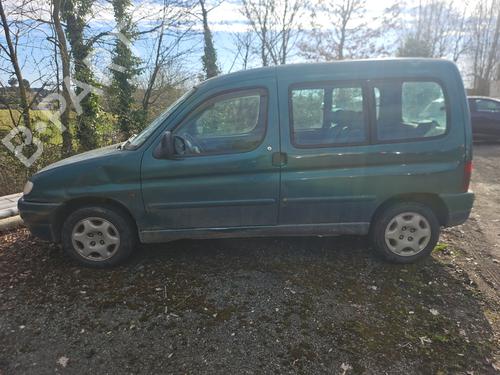 Right front indicator CITROËN BERLINGO / BERLINGO FIRST Box Body/MPV (M_) 1.9 D 70 (MBWJZ, MCWJZ) | BP26154627C33 