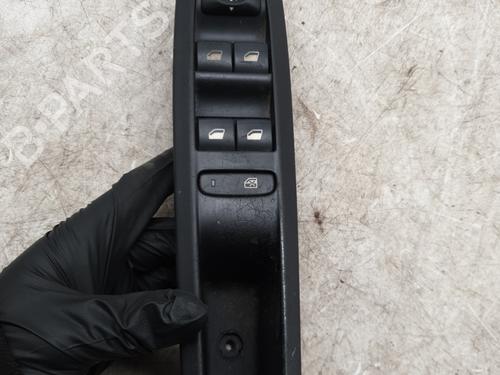 Left front window switch CITROËN C4 II (NC_) 1.6 HDi 115 | BP28133606I27