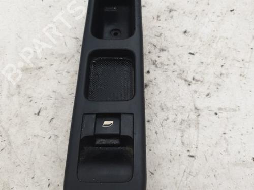 Used Right front window switch Right front window switch PEUGEOT 307 Break (3E) 1.6 HDi 110 (109 hp) 22864895 22864895