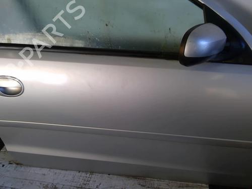 Used Right front door Right front door 22868921 22868921