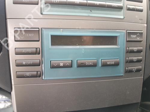 Climate control TOYOTA COROLLA Verso (ZER_, ZZE12_, R1_) 2.2 D-4D (AUR10_, AUR10R) | BP28325769I5 