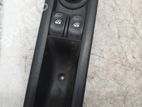 Left front window switch RENAULT TWINGO II (CN0_) 1.2 16V (CN04, CN0B) | BP29537574I27 