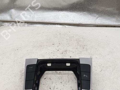 Used Middle console VW PASSAT B6 (3C2) 1.9 TDI (105 hp) 22865154