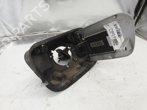 Used Fuel flap RENAULT LAGUNA II (BG0/1_) 1.9 dCi (125 hp) 22875912