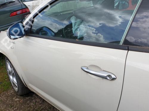 left-front-door-alfa-romeo-mito-955_-2008-2009-2010-2011-2012-2013-2014-2015-2016-2017-2018-25290266 main image