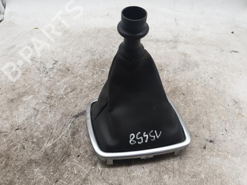 Used Shift knob RENAULT LAGUNA III Grandtour (KT0/1) 2.0 dCi (KT07, KT0J, KT14, KT1A, KT1S) (131 hp) 28621032