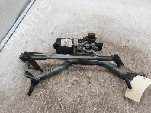 front-wiper-motor-renault-clio-iv-bh_-2012-2013-2014-2015-2016-2017-2018-2019-2020-2021-32166129 main image