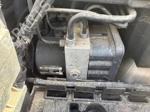 ABS pump CITROËN C5 II (RC_) 1.6 HDi (RC8HZB) | BP40200785M43 - Image 3