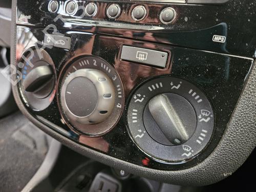 Used Climate control Climate control OPEL CORSA D (S07) 1.0 (L08, L68) (65 hp) 27884262 27884262