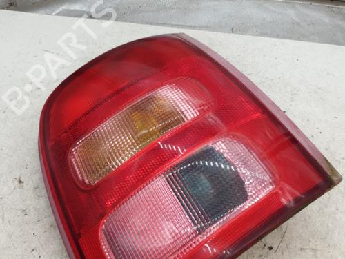 Used Right taillight NISSAN MICRA II (K11) 1.0 i 16V (60 hp) 22873967