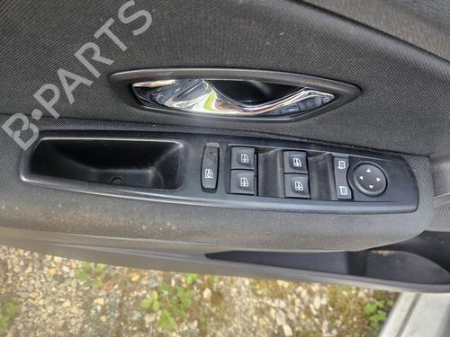 Used Left front window switch RENAULT MEGANE III Grandtour (KZ0/1) 1.5 dCi (KZ09, KZ0D, KZ1G, KZ29, KZ14, KZ1W, KZ10, KZ1F,... (110 hp) 26905171