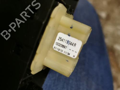 Left front window switch RENAULT CLIO IV (BH_) 1.5 dCi 75 | BP22876145I27 