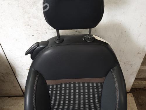 Used Right front seat Right front seat PEUGEOT 208 I (CA_, CC_) 1.2 VTI 82 (82 hp) 34335601 34335601