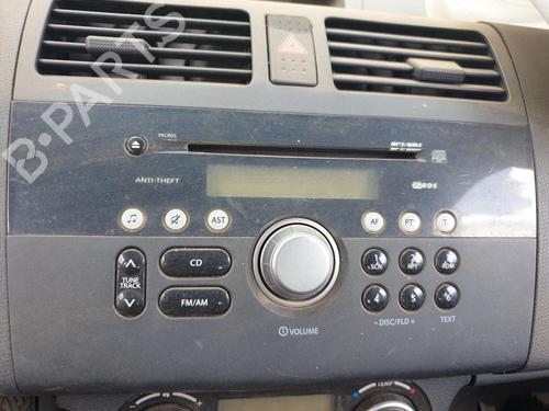 Used Radio SUZUKI SWIFT III (MZ, EZ) 1.3 (RS413, ZC11S) (92 hp) 28357841