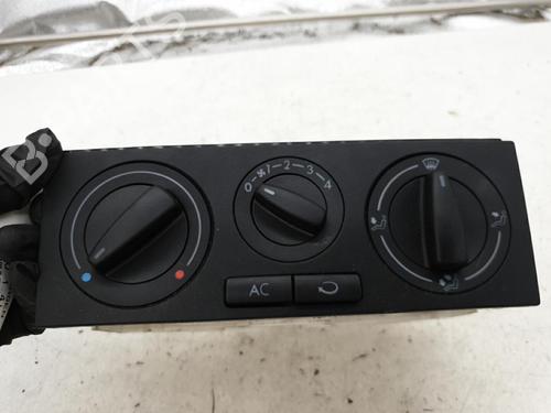 Used Climate control VW LUPO I (6X1, 6E1) 1.4 16V (75 hp) 22871633