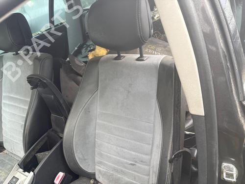 Used Left front seat Left front seat RENAULT LAGUNA III Grandtour (KT0/1) 2.0 dCi (KT0M, KT0N, KT0S, KT19, KT1F) (173 hp) 40445973 40445973