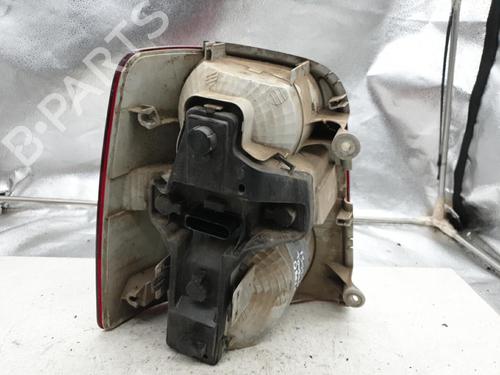Used Right taillight VW TOURAN (1T1, 1T2) 1.9 TDI (105 hp) 22878762