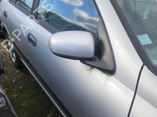 right-front-door-nissan-almera-ii-hatchback-n16-2000-29484933 main image