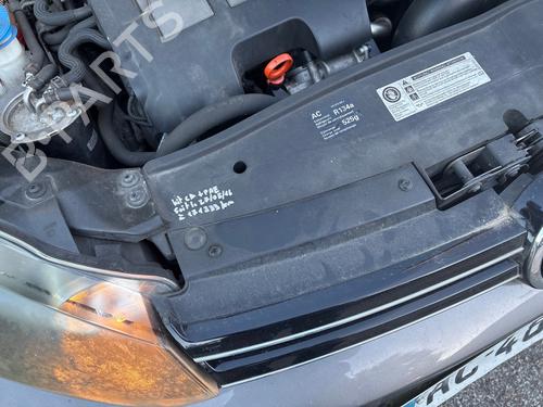 grill-vw-golf-vi-5k1-2008-2009-2010-2011-2012-2013-2014-39424250 main image