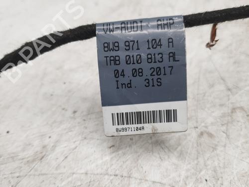 Used Electronic module Electronic module AUDI A4 B9 Avant (8W5, 8WD) 2.0 TDI (150 hp) 22882575 22882575